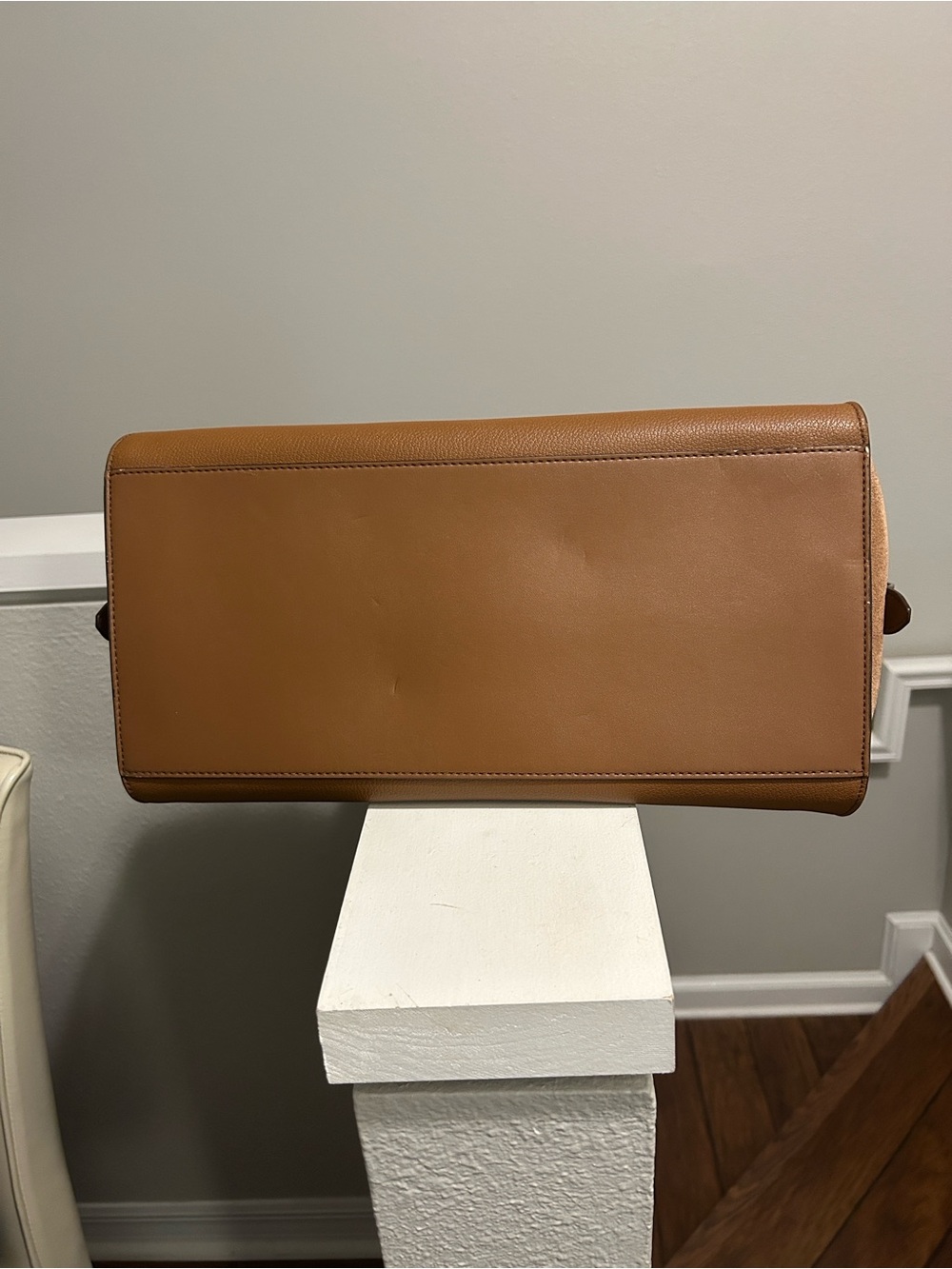 Michael Kors Avril X-Large Brown Leather Tote Bag - Picture 10 of 15